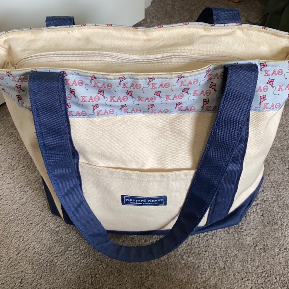 Collectors Item Sorority Vineyards Vine Bag